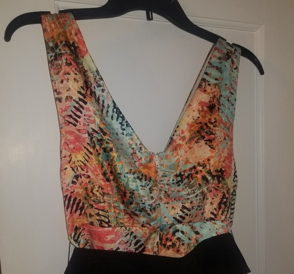 Dress - Picture 3 of 4